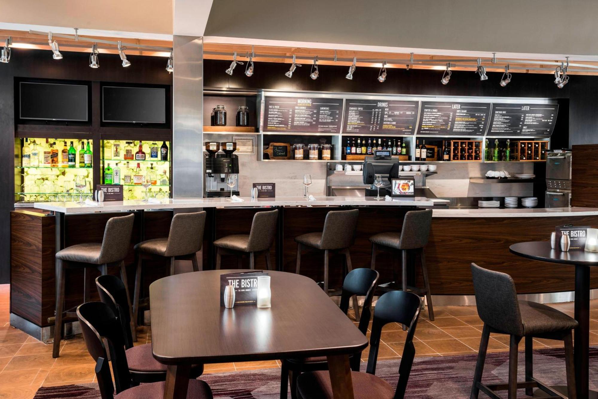 Courtyard Chicago O'Hare Hotel Des Plaines Exterior foto